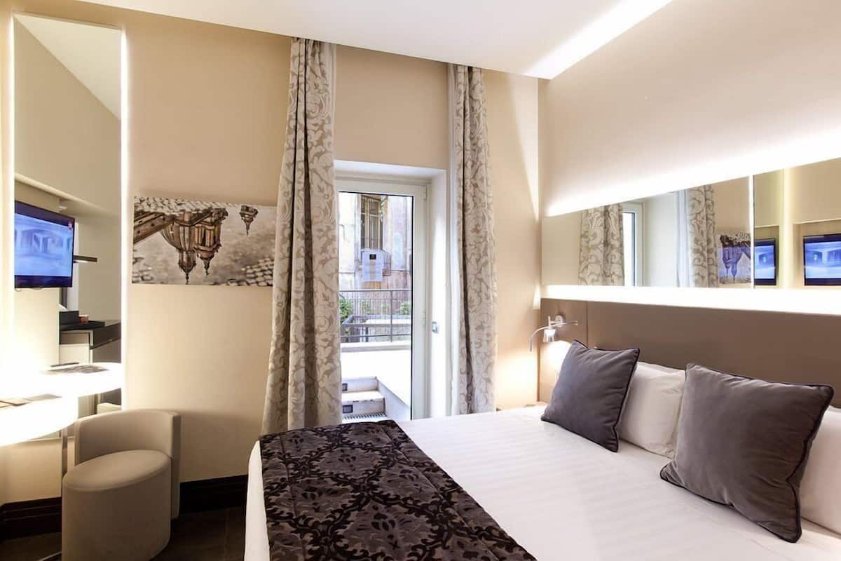 Camera doppia, terrazzo, edificio separato (no elevator) | Biancheria da letto di alta qualità, minibar, una cassaforte in camera