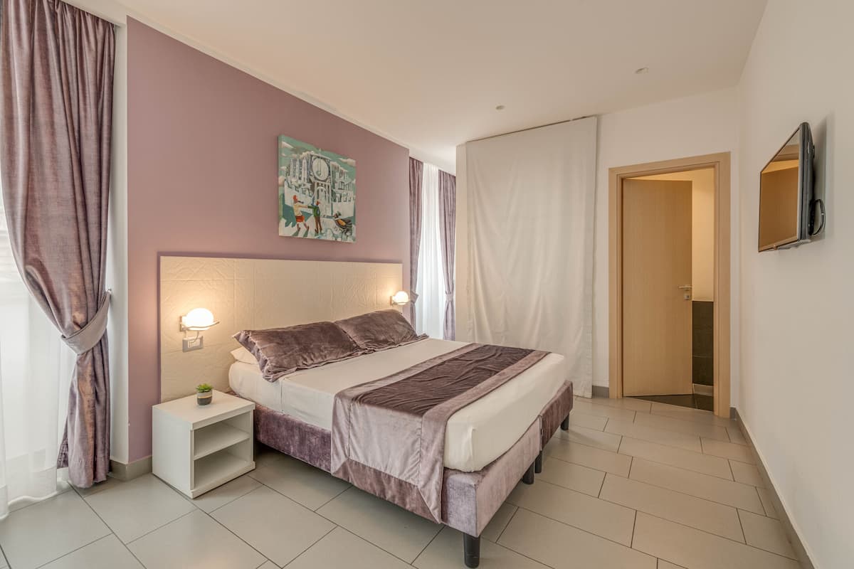 Camera familiare | Biancheria da letto di alta qualità, minibar, una cassaforte in camera
