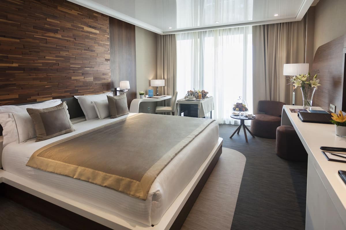 minibar, in-room safe, soundproofing, free wifi