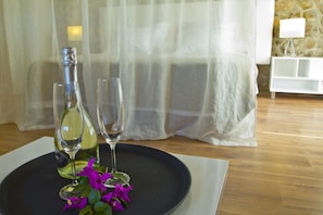 Suite, Jetted Tub | Room amenity - Hotel Villa Arce (Puente Viesgo)