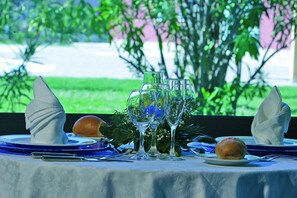 Breakfast, lunch, dinner served; Italian cuisine, garden views  - La Bruca Resort (Scalea)