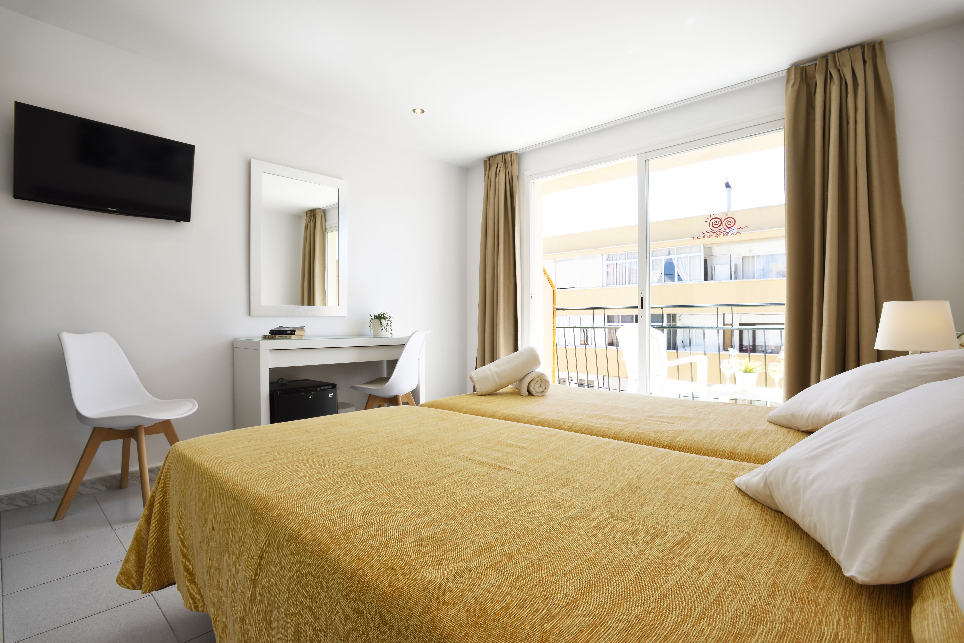 premium double or twin room, 1 bedroom | minibar, individually decorated, individually furnished, desk