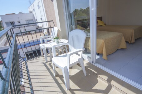 Hotel Gabarda - view 2