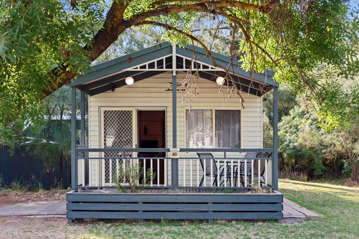 Kabin Deluks, 2 kamar tidur (Sleeps 6) | Teras/patio