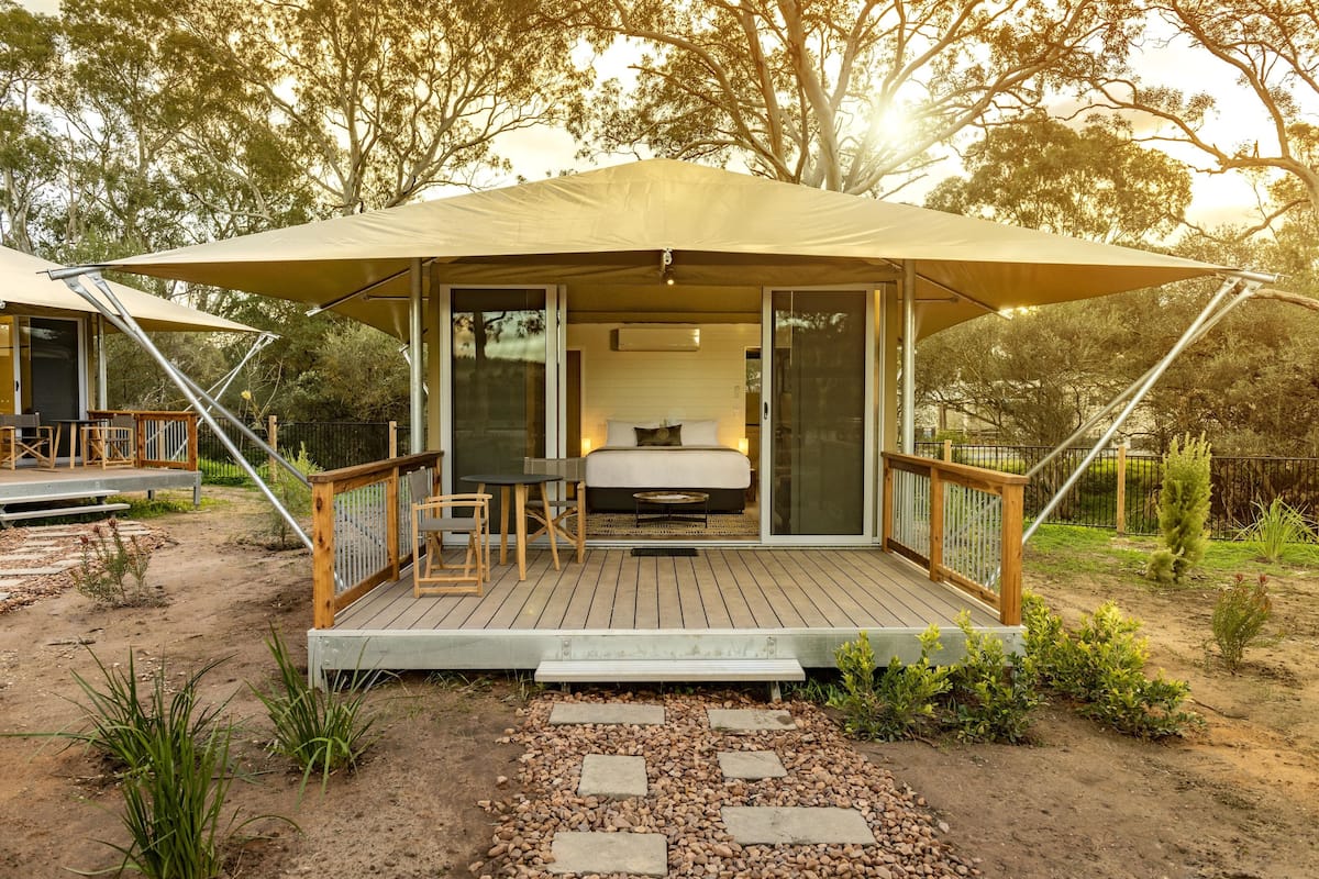 Deluxe Safari Tent - Sleeps 2