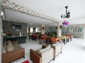 Free daily buffet breakfast  - Pousada Brasileira (Ipojuca)