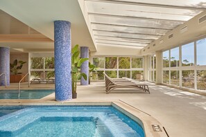 Indoor pool, outdoor pool - Universal Hotel Lido Park & Spa (Calvia)