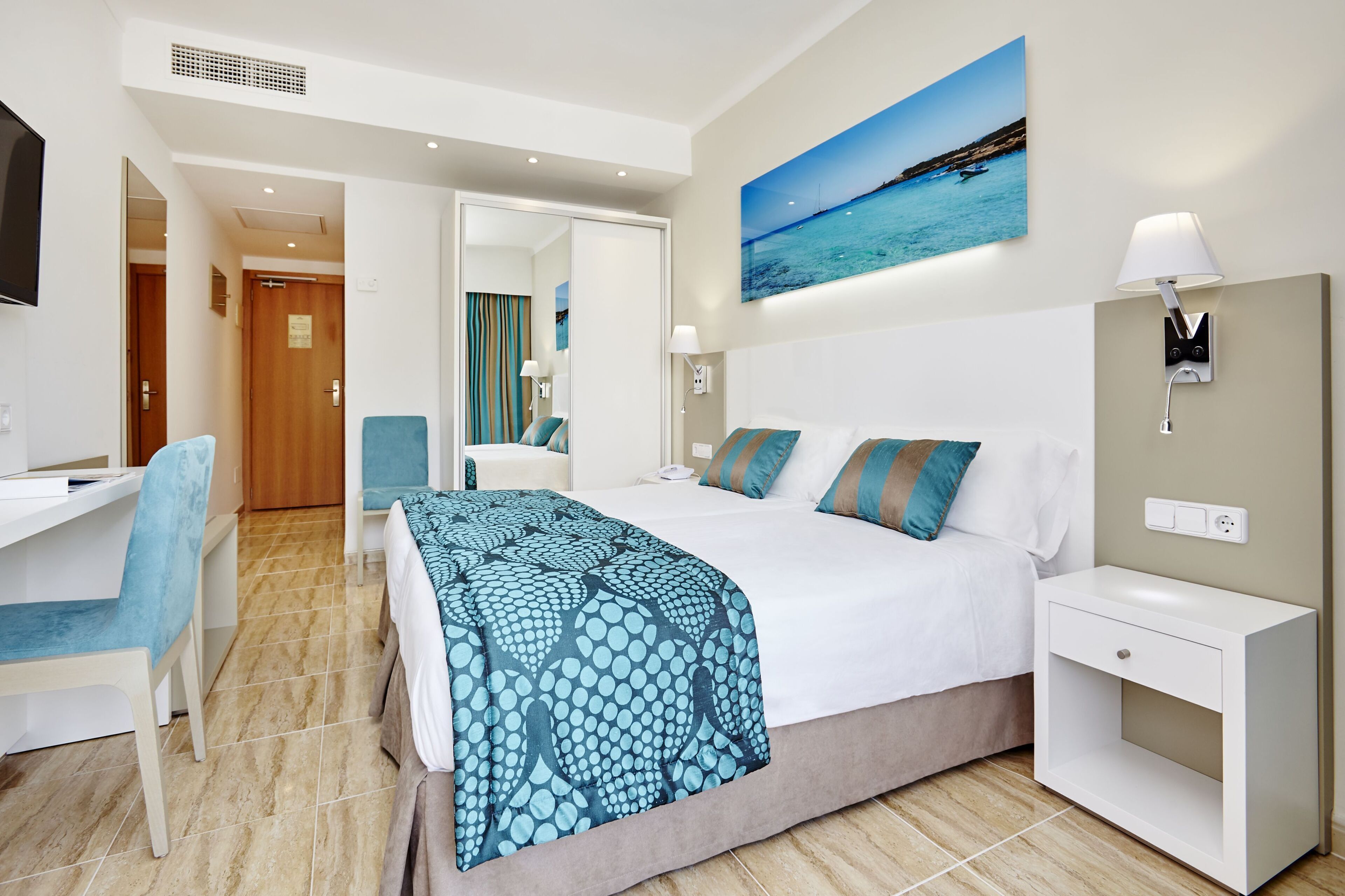 In-room safe, desk, laptop workspace, WiFi (free)