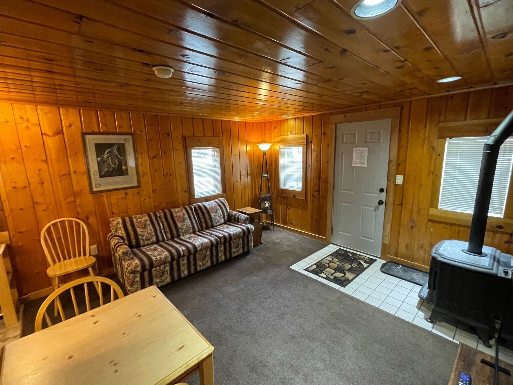 the wolf cabin | 1 bedroom, individually decorated, individually furnished, free wifi