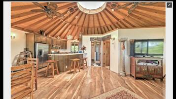 House, 3 Bedrooms (1 Queen & 2 King Beds) | Private kitchen | Full-size fridge, microwave, stovetop, dishwasher