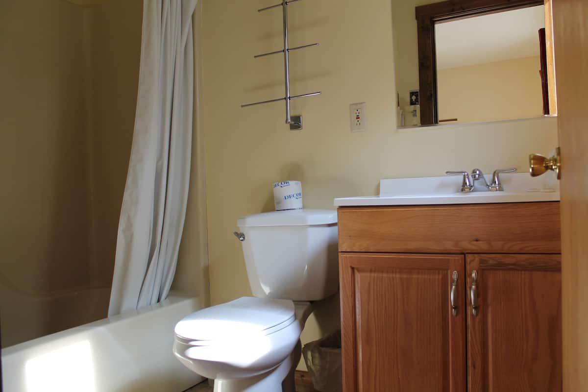 standard room, 2 double beds, non smoking (breakfast included only ) | bathroom | towels