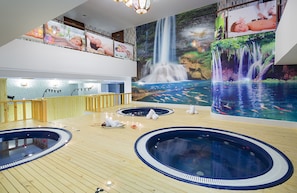 Sauna, steam room, body treatments, body wraps, body scrubs, facials