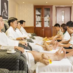 Sauna, steam room, body treatments, body wraps, body scrubs, facials