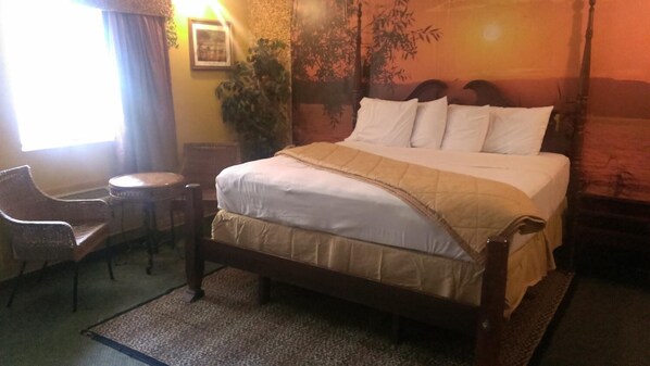 Kamer, 1 kingsize bed | Een bureau, een laptopwerkplek, gratis wifi