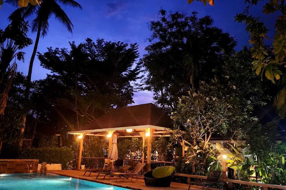 Cocoville Phuket Resort