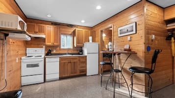 Stellar Suite  C - Adult Only. No Pets. | Private kitchen | Fridge, microwave, oven, stovetop