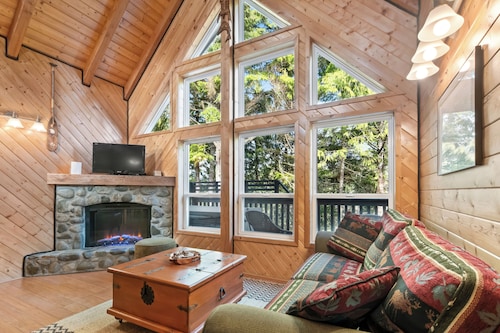 Wild Pacific Waterfront Cabins