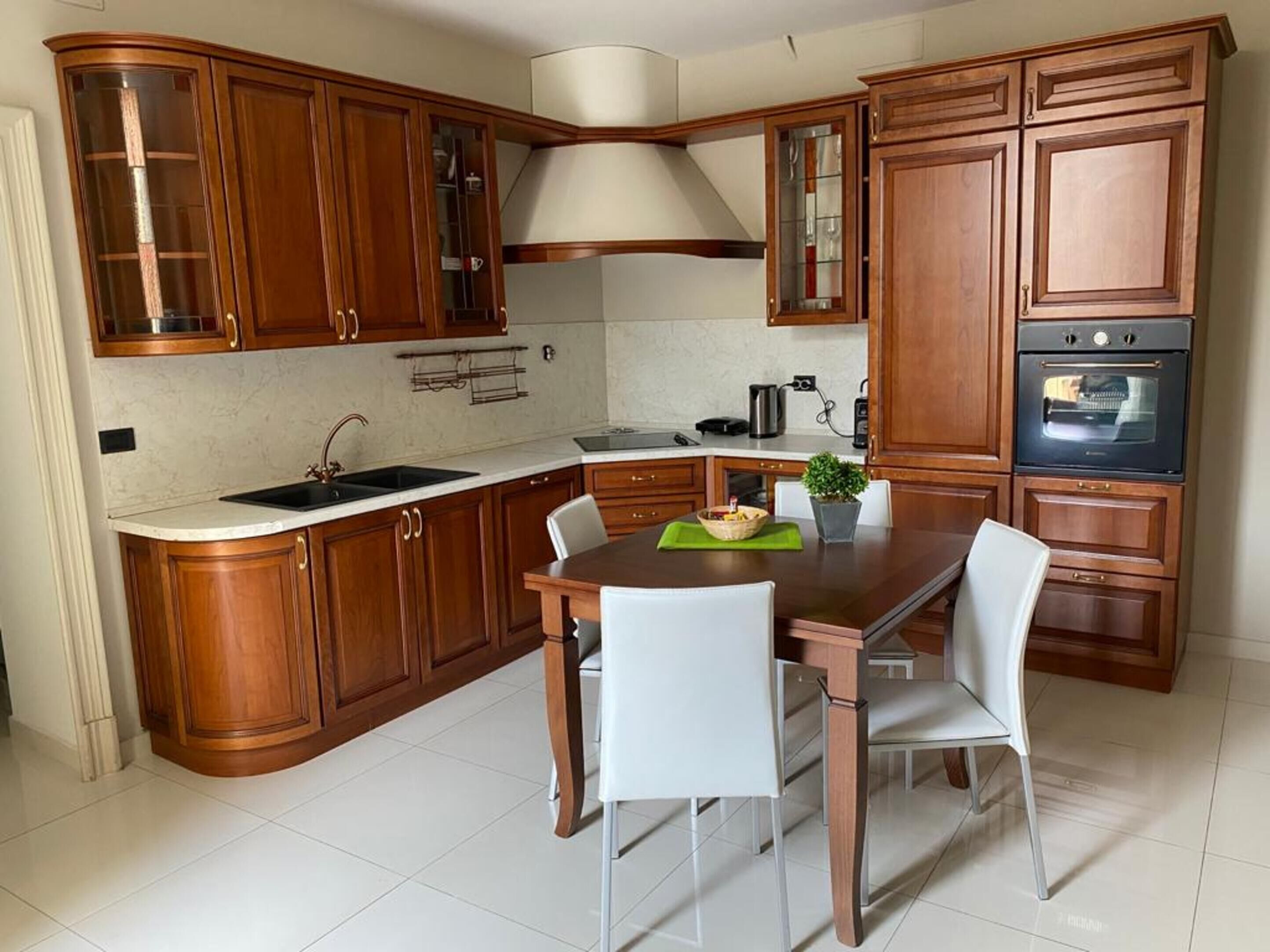 Executive Suite | Private kitchen