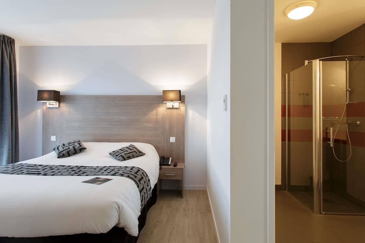 Superior Studio, 1 Double Bed | Premium bedding, in-room safe, desk, soundproofing