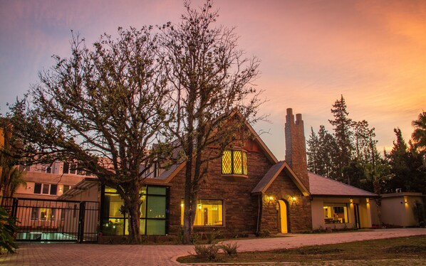 Đưa đón sân bay