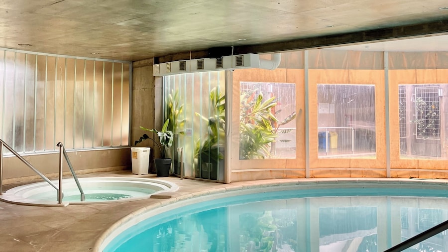 Howard Johnson by Wyndham Yerba Buena