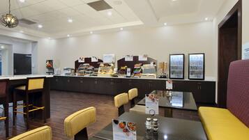 Free daily continental breakfast