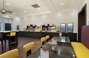 Free daily continental breakfast