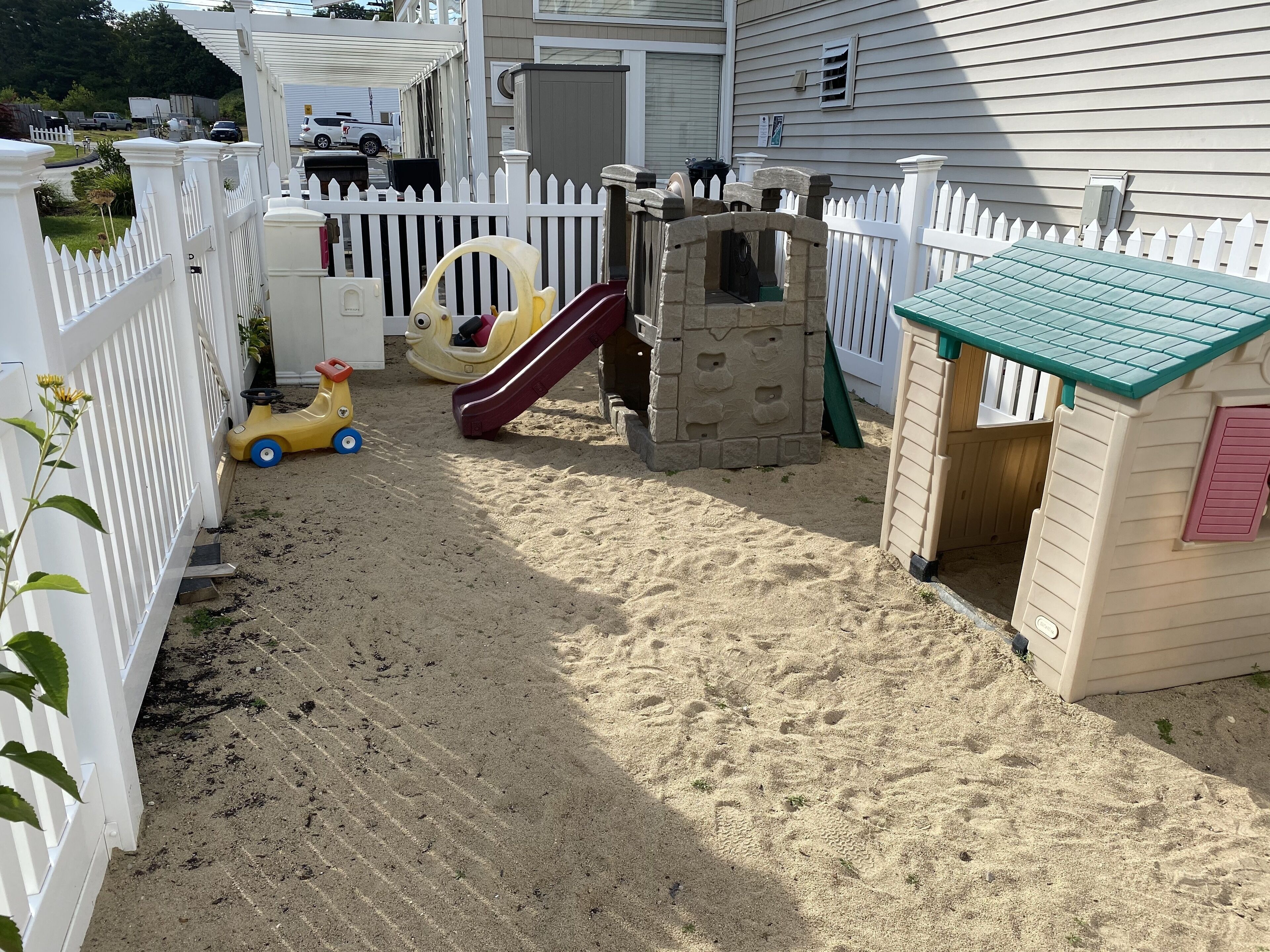 children’s play area – outdoor