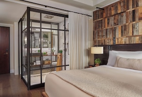 Hypo-allergenic bedding, minibar, in-room safe, desk