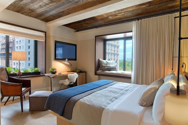 Literie hypoallergénique, minibar, coffres-forts dans les chambres