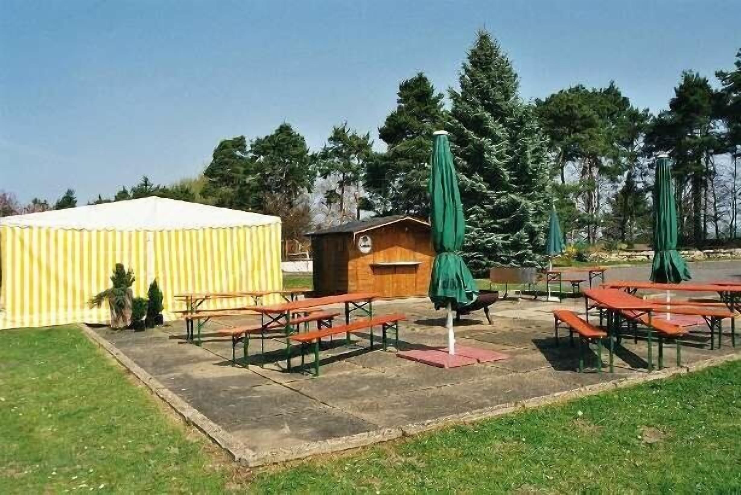 lunch and dinner served, local cuisine