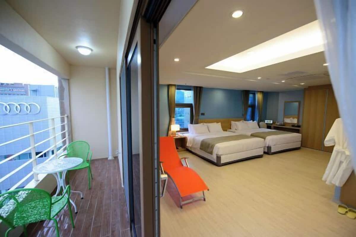 Iron/ironing board, rollaway beds, free WiFi, bed sheets
