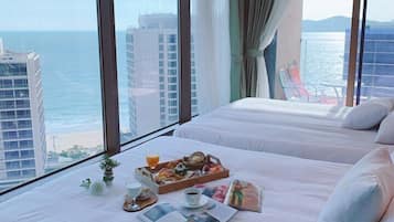 European Suite, Ocean View (Occupancy : min 4, max 8 - Additional person fee pay upon arrival)