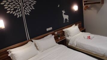 1 bedroom, in-room safe, desk, iron/ironing board