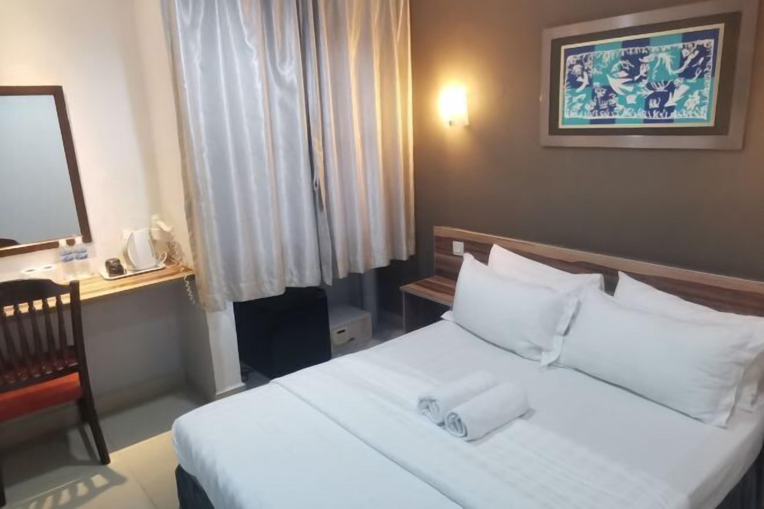 In-room safe, desk, iron/ironing board, free WiFi