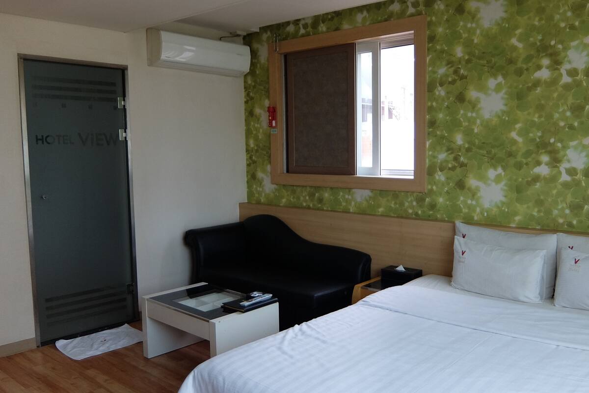 Premium Double Room | Desk, free WiFi