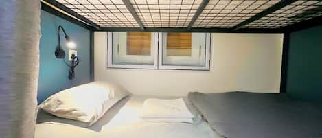 Wifi gratis y ropa de cama