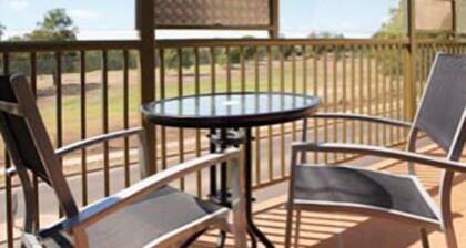 Emerald Executive Apartments