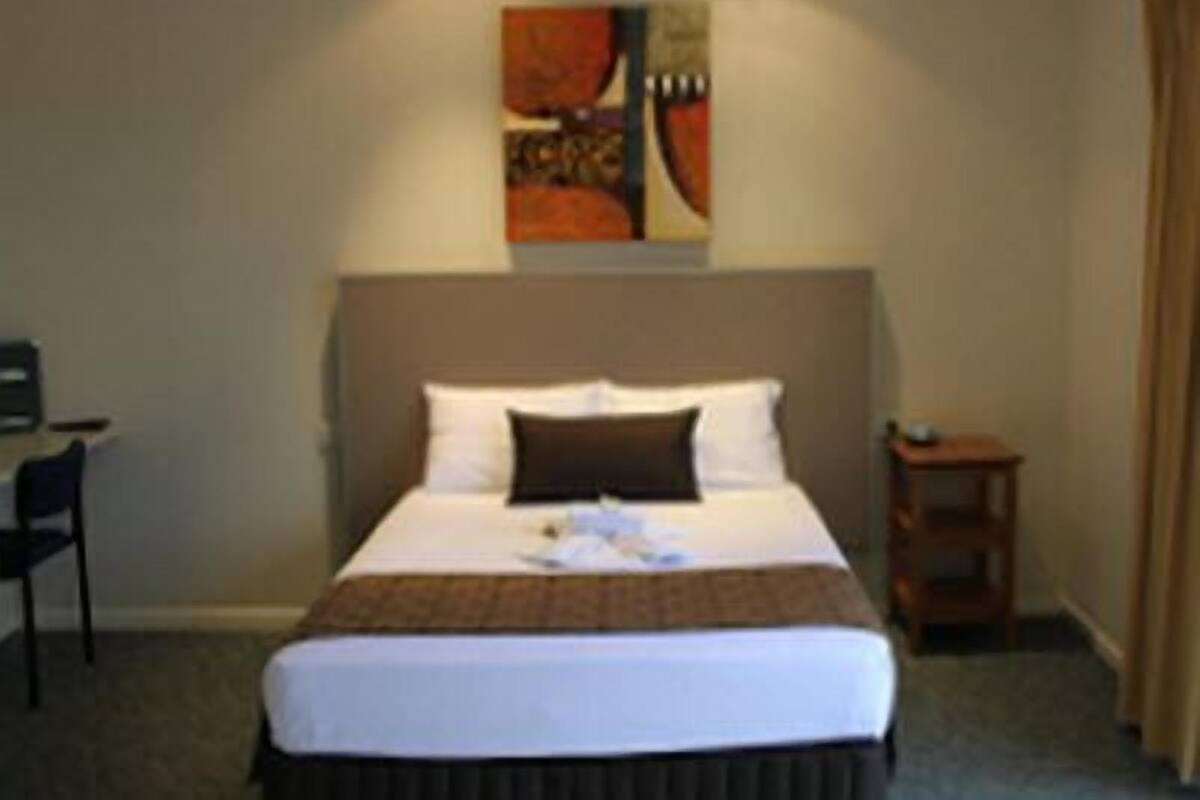 Standard Room, 1 Queen Bed