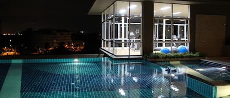 야외 수영장, 일광욕 의자