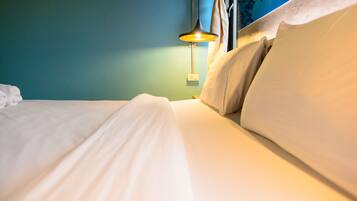 King Box | Hochwertige Bettwaren, Pillowtop-Betten, Verdunkelungsvorhänge