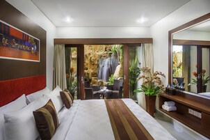 Minibar, caja fuerte, escritorio y wifi gratis