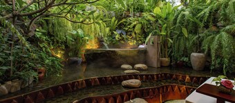 Lynnaya Urban River Resort