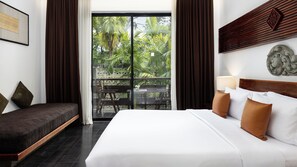 Deluxe Double Garden View | Minibar, in-room safe, individually decorated, individually furnished - Lynnaya Urban River Resort (Siem Reap)