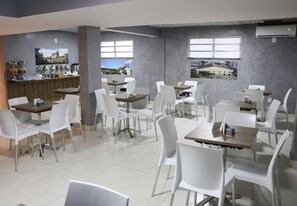 Restaurant - Onix Hotel Praia de Piatã (Salvador)