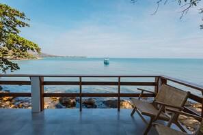 Deluxe Sea View | Terrace/patio - Vimarn Samed Resort (Rayong)