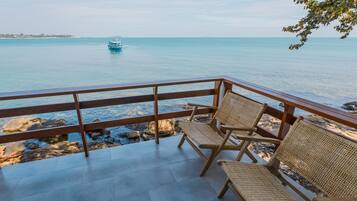 Deluxe Room | Terrace/patio