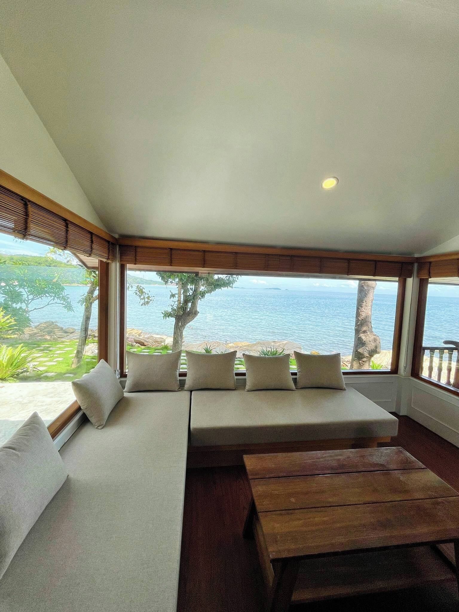 Vimarn Suite | Minibar, blackout drapes, free WiFi, bed sheets