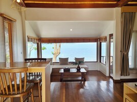 Vimarn Suite | Minibar, cortinas opacas, wifi gratis y ropa de cama