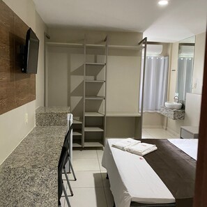 Minibar, free WiFi, bed sheets, wheelchair access - Onix Hotel Aeroporto (Lauro de Freitas)